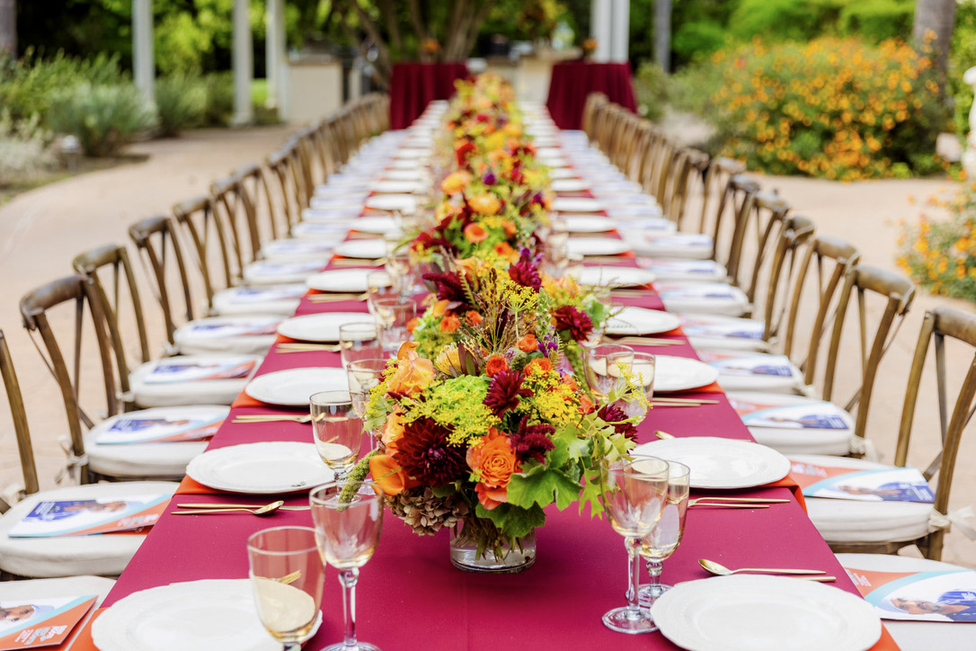 Centered view of the decorated dinner table